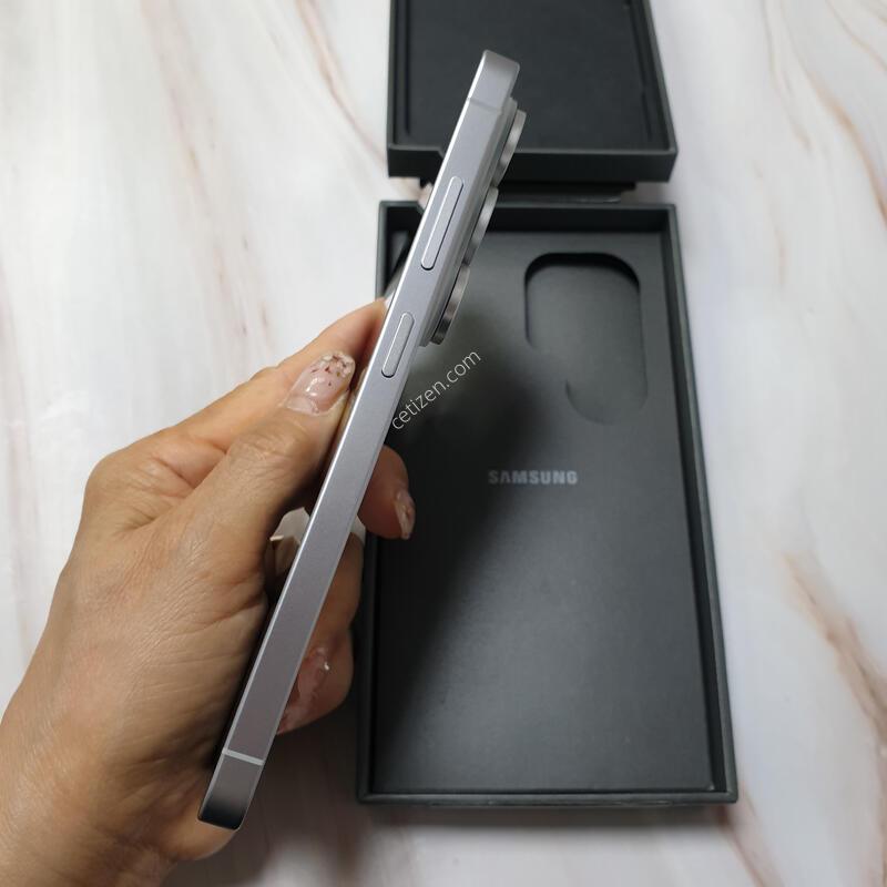 LG ������ S26��Ʈ�� ȭ��Ʈ 512G �̻�� S�� Ǯ�ڽ� �Ǹ�