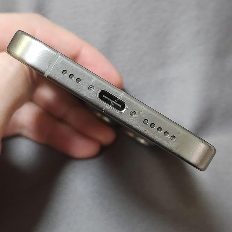 ������15���� 256G �׷��� ������ 15384