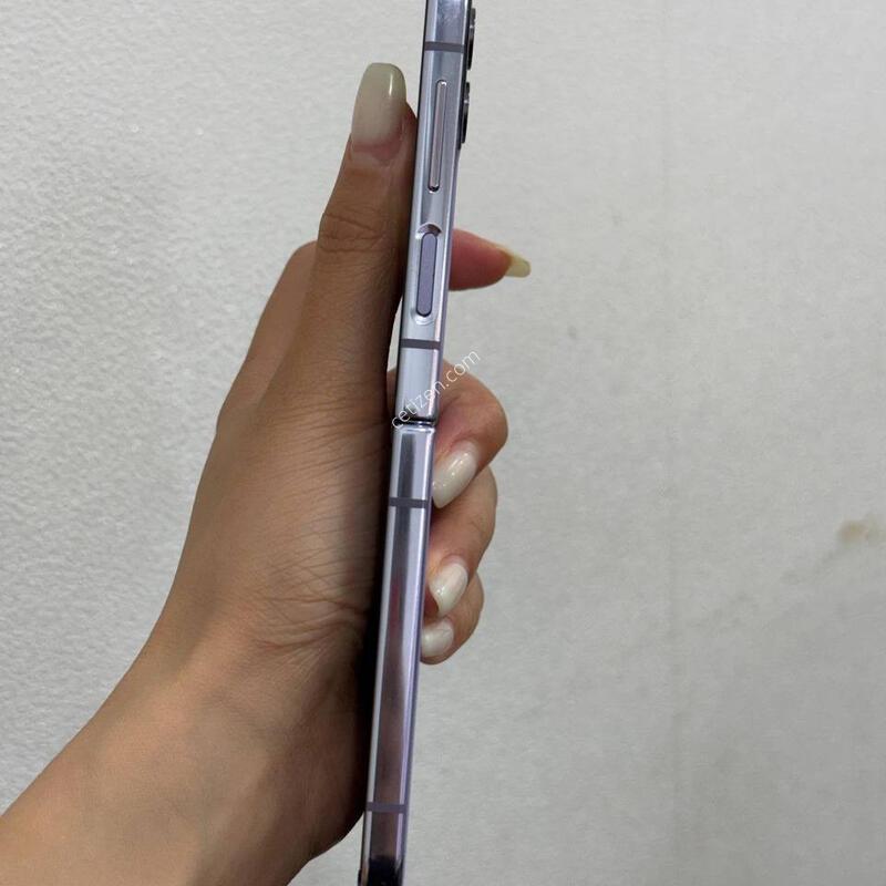 ���ܻ�)������Z�ø�4 ���� 256GB Y1814