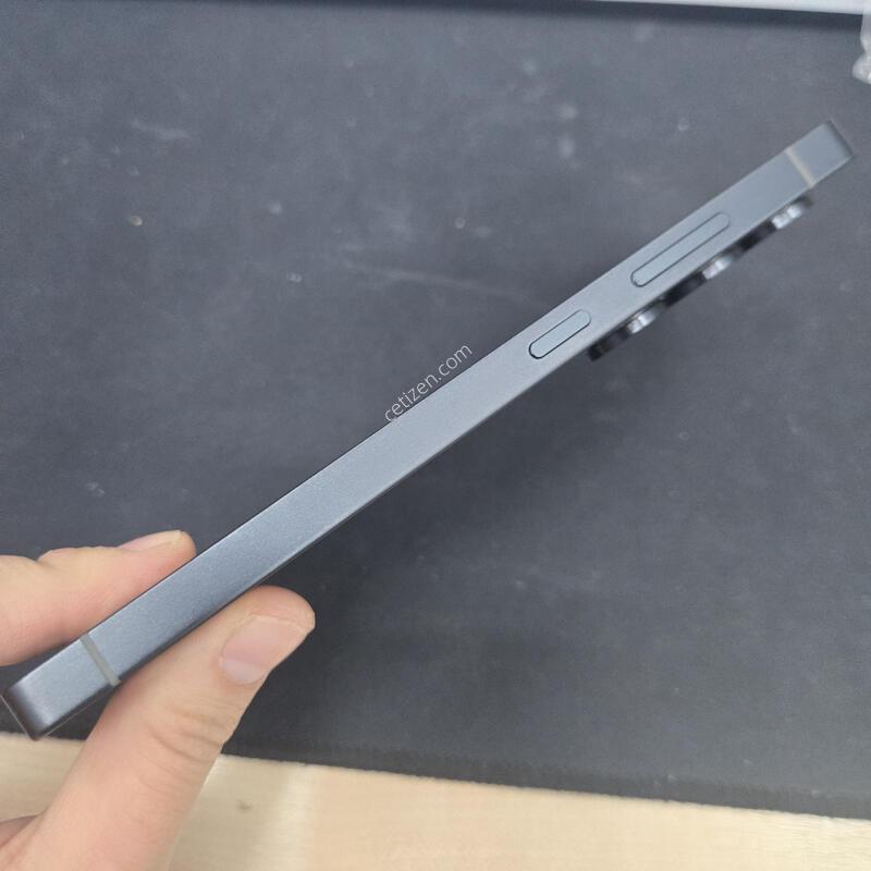 ����ǰ�� ������ S25��Ʈ�� ���� 512GB �ؿ��� �Ǹ��մϴ�