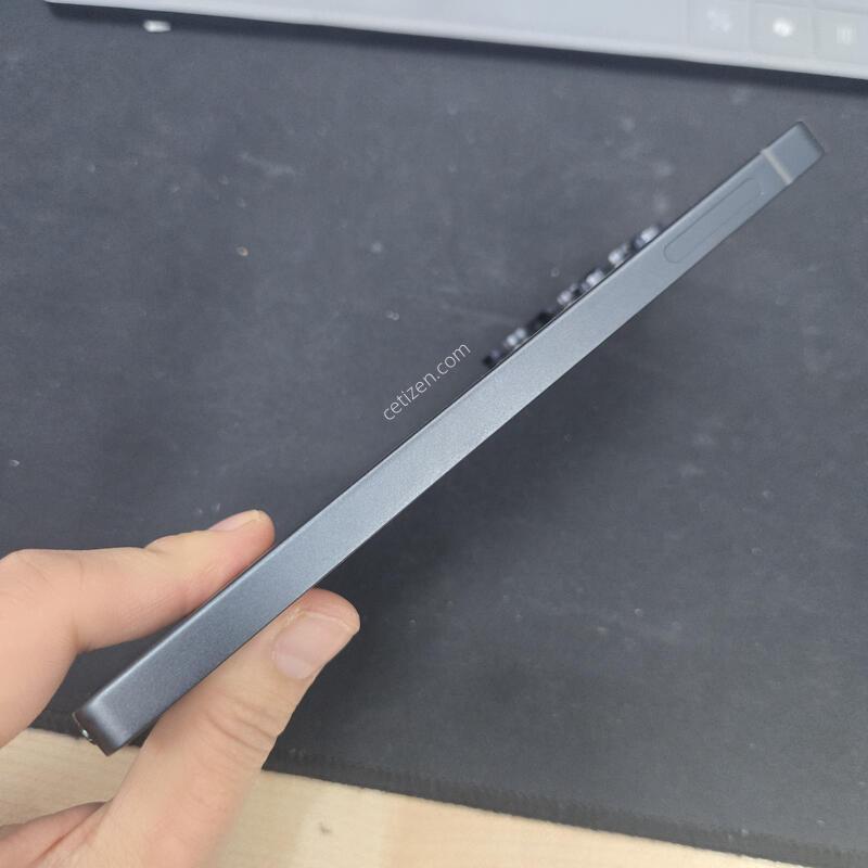 ����ǰ�� ������ S25��Ʈ�� ���� 512GB �ؿ��� �Ǹ��մϴ�