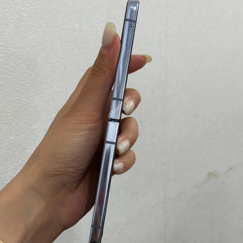 ���ܻ�)������Z�ø�4 ���� 256GB Y1821