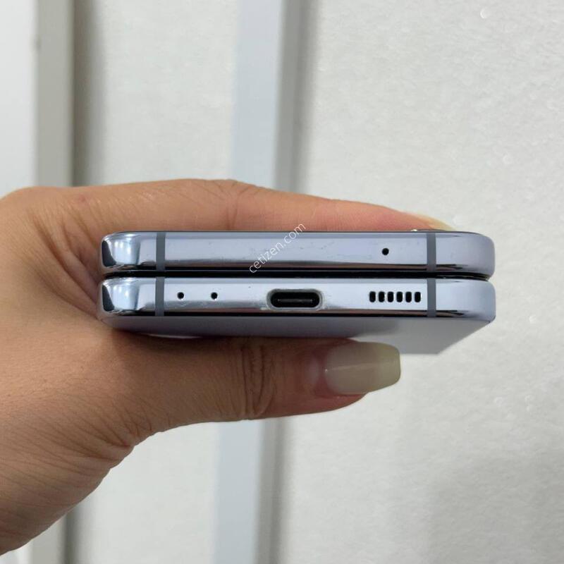 ���ܻ�)������Z�ø�4 ���� 256GB Y1821