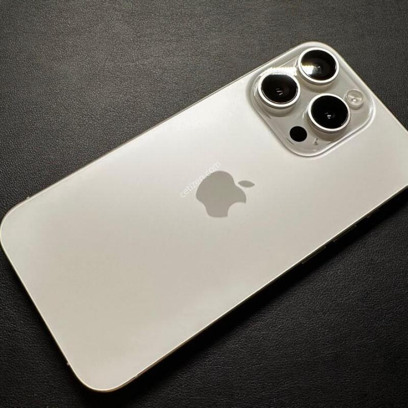������15����, ȭ��Ʈ, 256GB, ���͸�88%