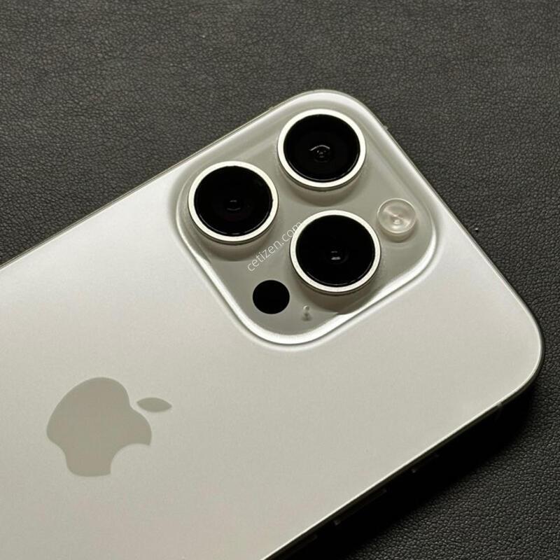 ������15����, ȭ��Ʈ, 256GB, ���͸�88%