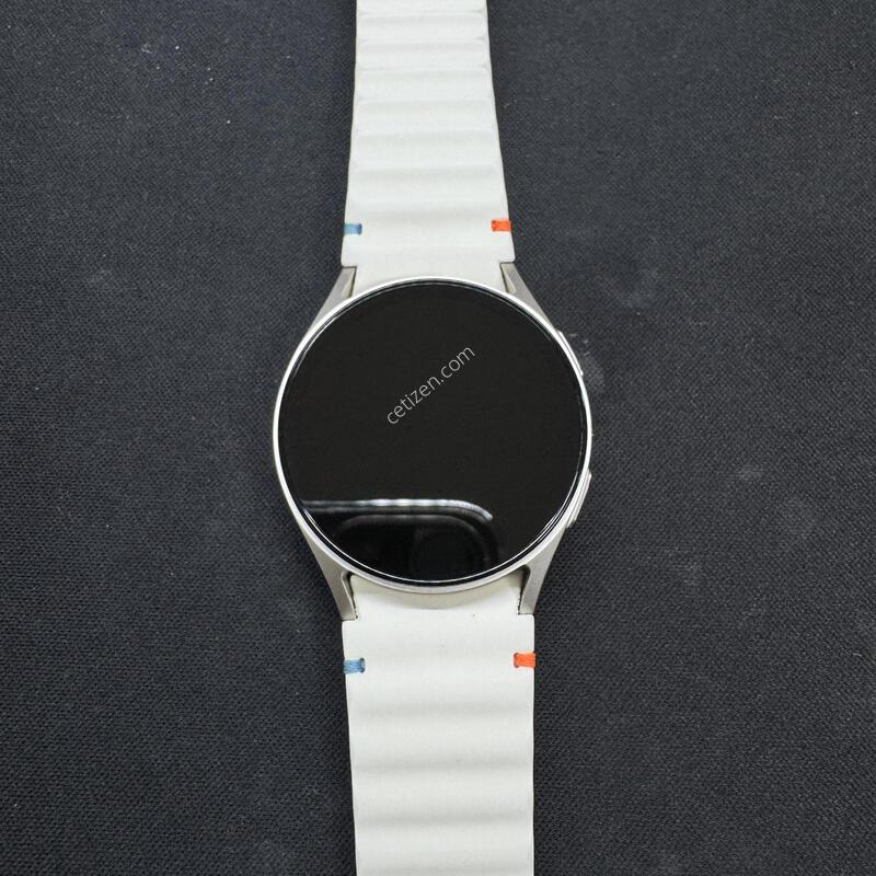 �����ÿ�ġ7 40mm LTE ũ������ �ܸ��ڱ�����