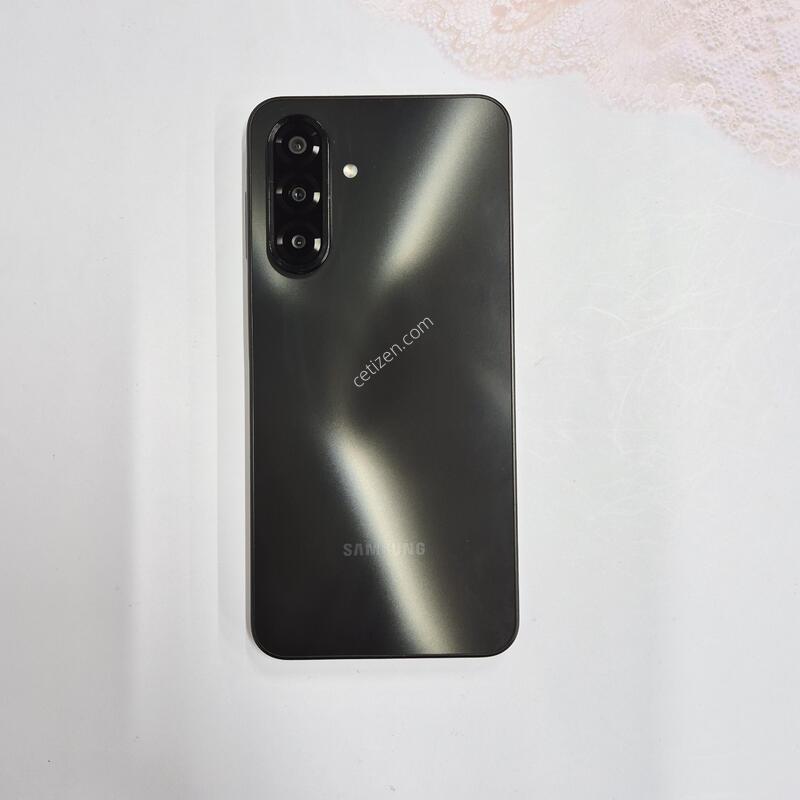 ������A17 ���� 128GB