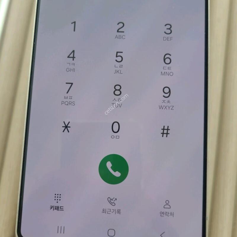 ������S25��Ʈ�� 256G ƼŸ���׷��� SSS��