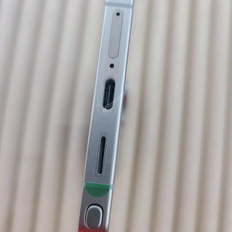 ������S25��Ʈ�� 256G ƼŸ���׷��� SSS��