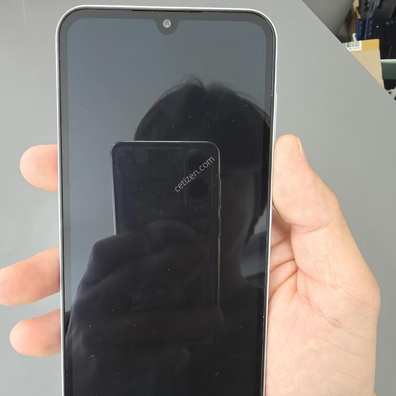 (820)������a15 128 �Ǹ��մϴ�