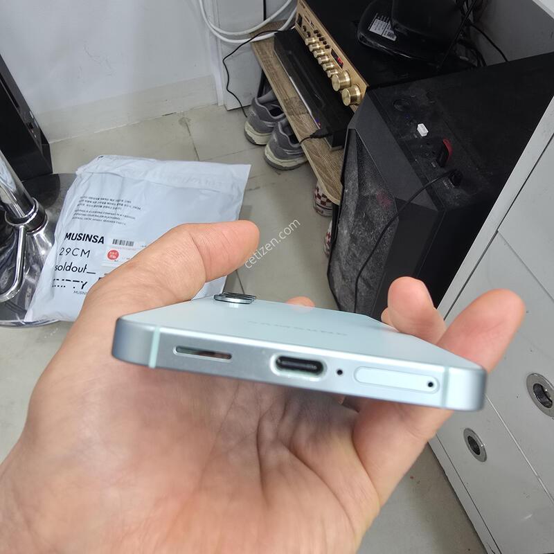 S�� S25  256GB