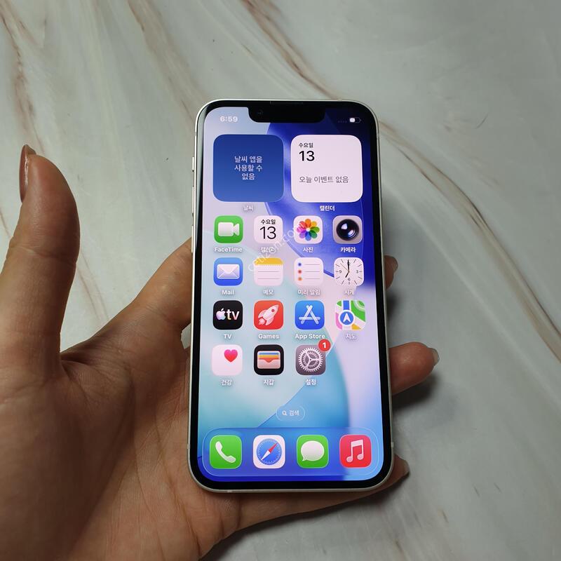 ������13�̴� ȭ��Ʈ 128G S�� �Ǹ��մϴ�
