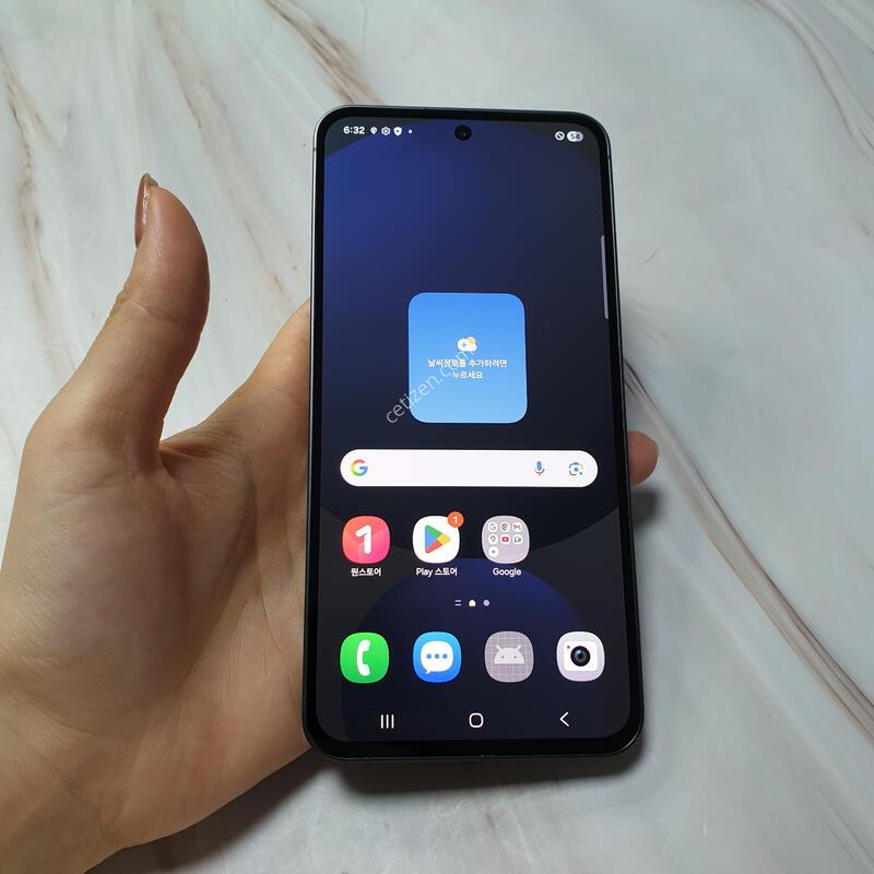 LG ������ S24FE ���� 256G S�� ������ �Ǹ��մϴ�