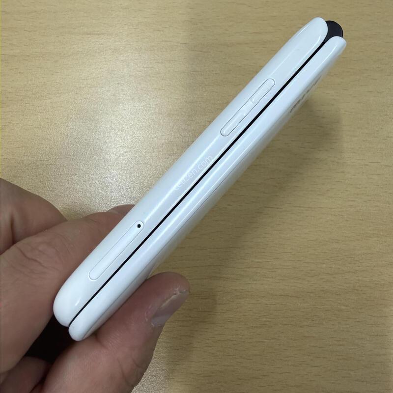 ��Ÿ������ ȭ��Ʈ SS�� 32GB Ǯ�ڽ�