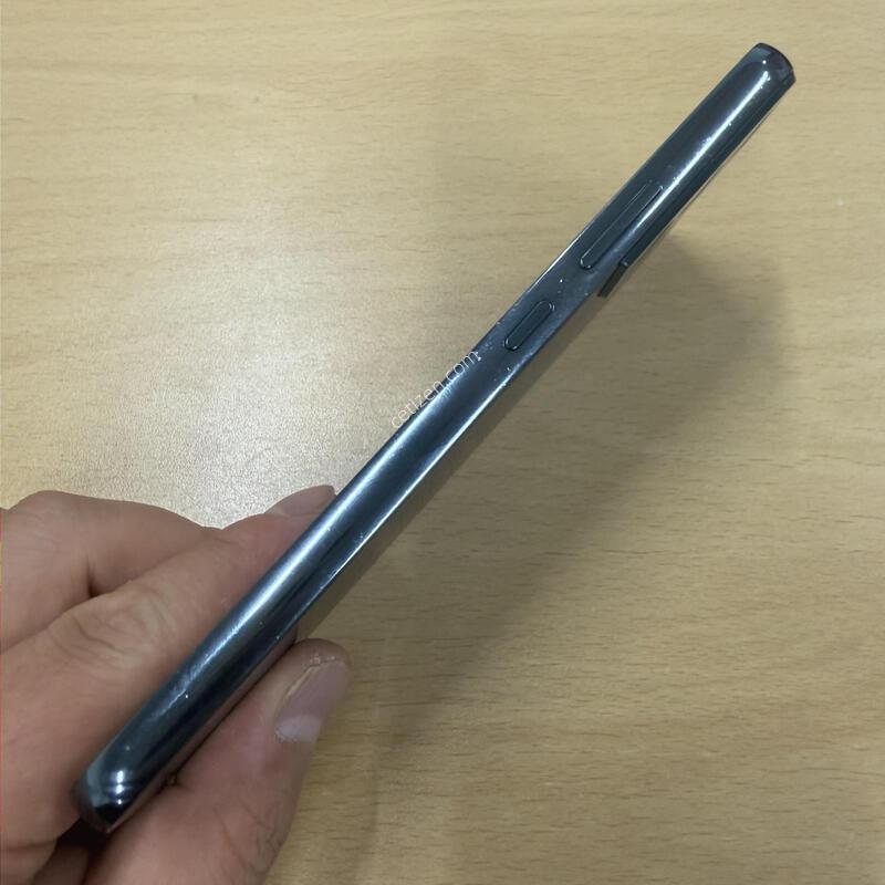 ������ S22�÷��� �׸� A�� 256G
