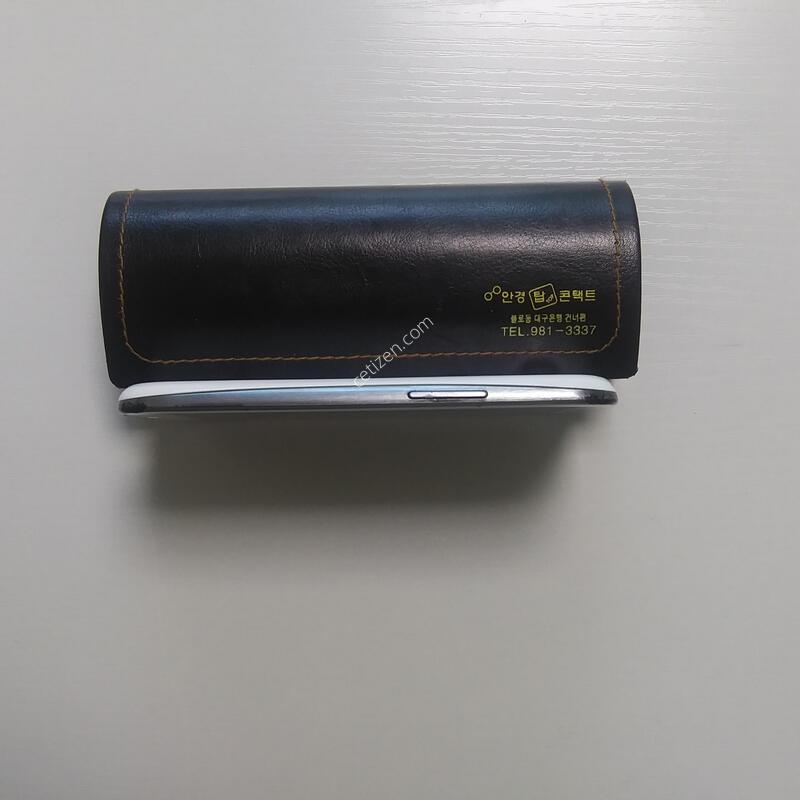 ���������� SHW-M440S 16GB �Ǹ��մϴ�~~