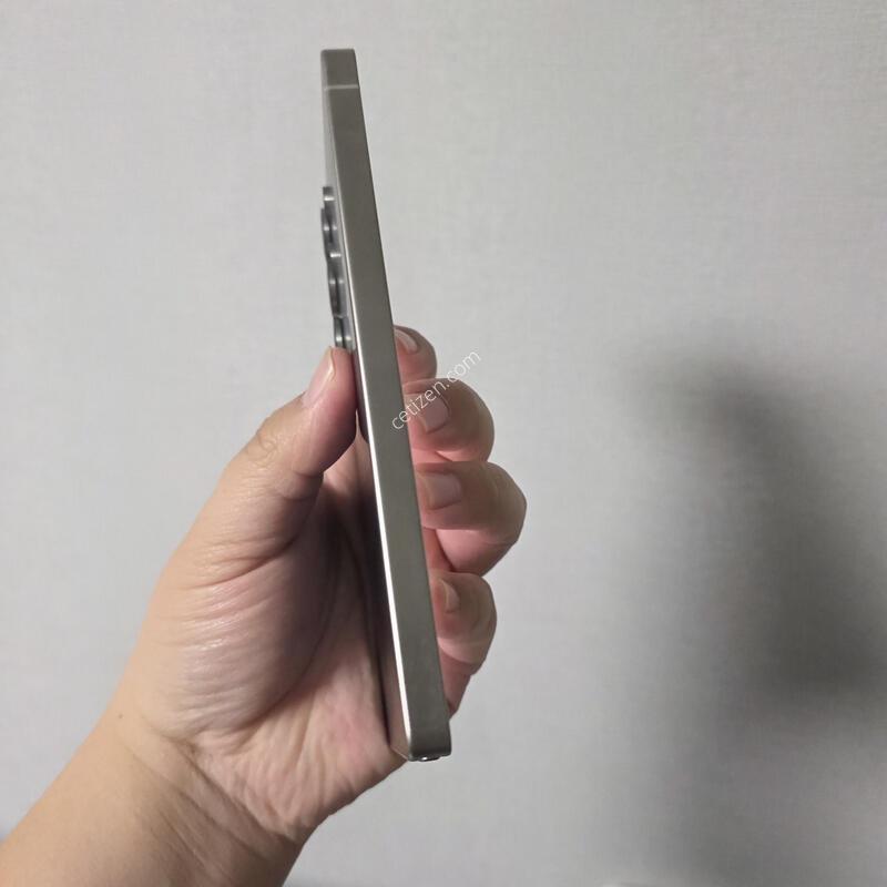������ S25��Ʈ�� ƼŸ�� ���� 256�Ⱑ SS�� �Ⱦƿ�~
