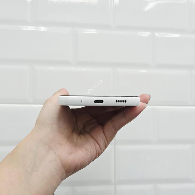 ����������3 ȭ��Ʈ 128GB