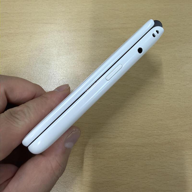 ��Ÿ������ ȭ��Ʈ SS�� 32GB Ǯ�ڽ�