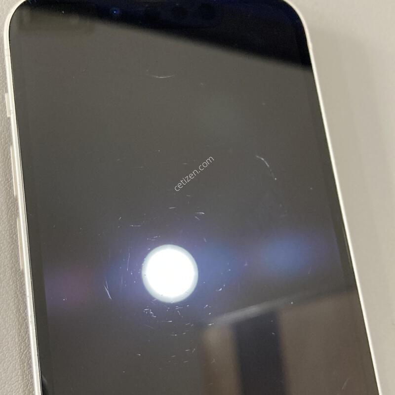 �����ϰ� �Ǹ��մϴ� / 13�̴� ȭ��Ʈ 128G