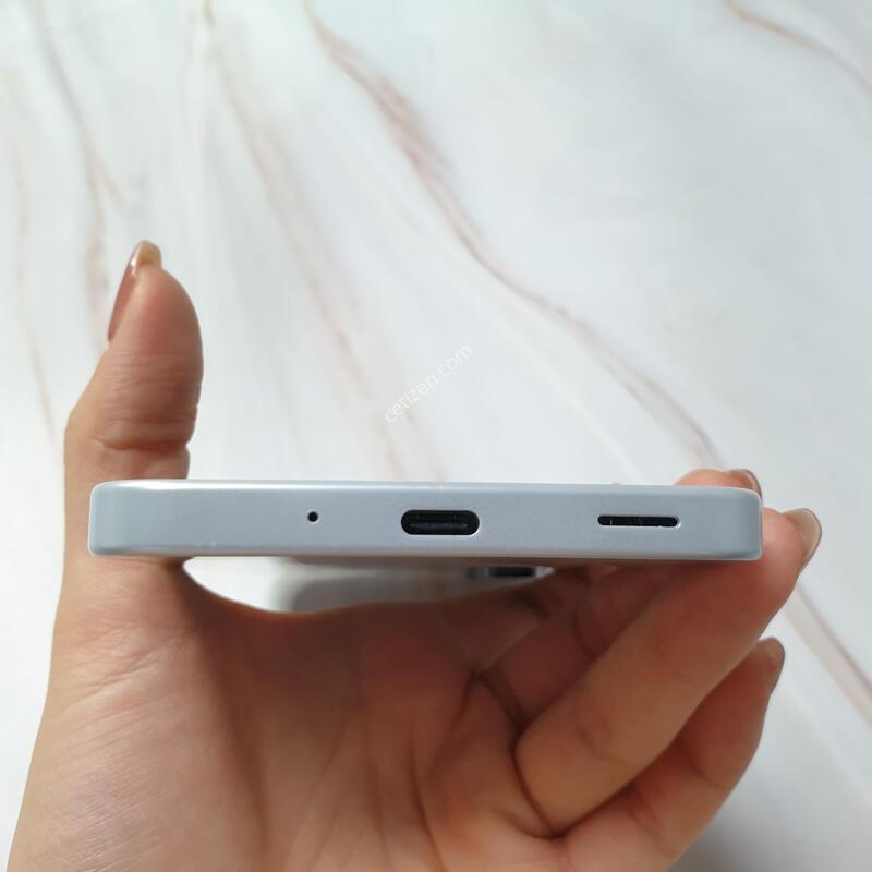 SK ������ A16 �׷��� 128G S�� �Ǹ��մϴ�
