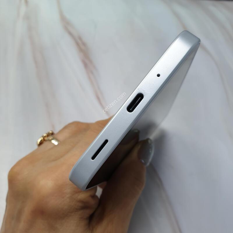SK ������ A16 �׷��� 128G S�� �Ǹ��մϴ�