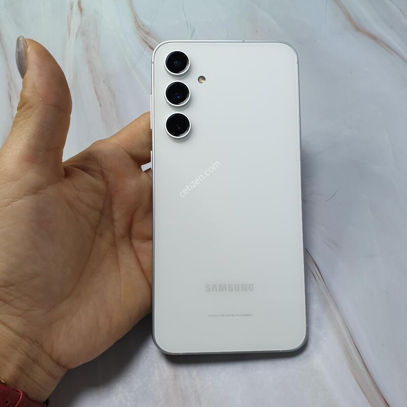 LG ������ S23FE ȭ��Ʈ 256G S�� �Ǹ��մϴ�