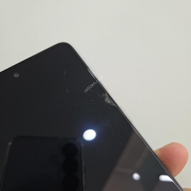 ������ ����3 128GB ȭ��Ʈ