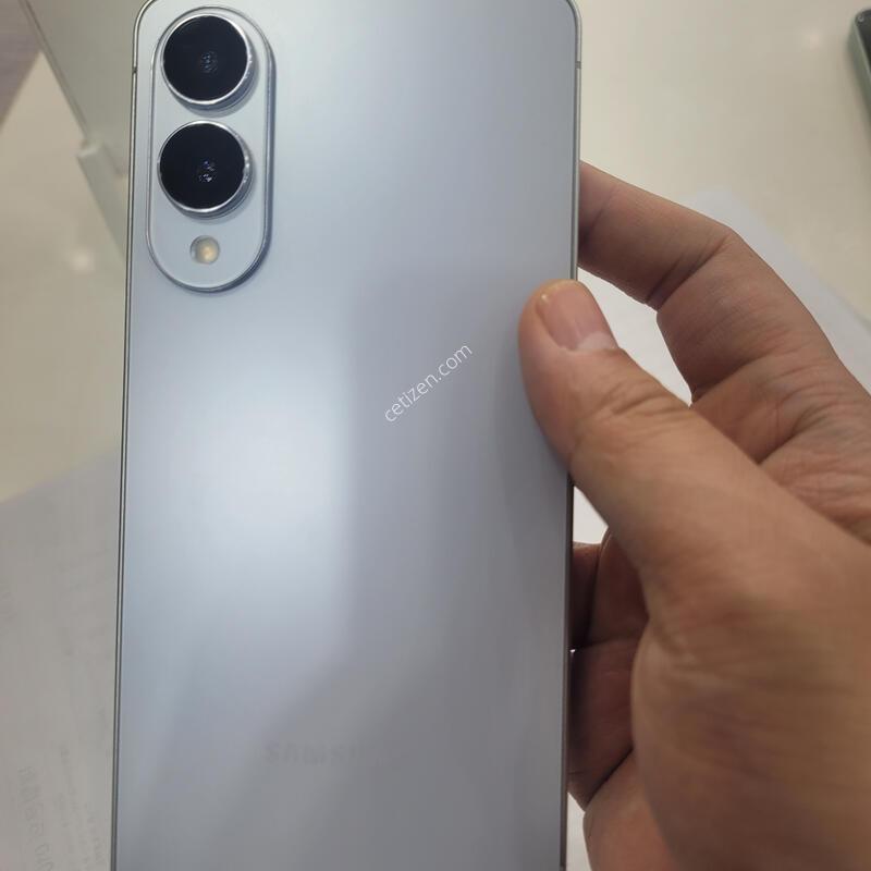 S25���� 512GB �ǻ�� 7���� ���̽����� �˴ϴ�
