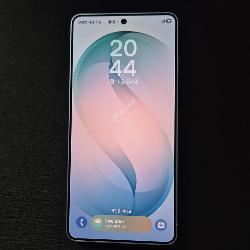 ������ S26 ��Ʈ�� ���̽����� 512G