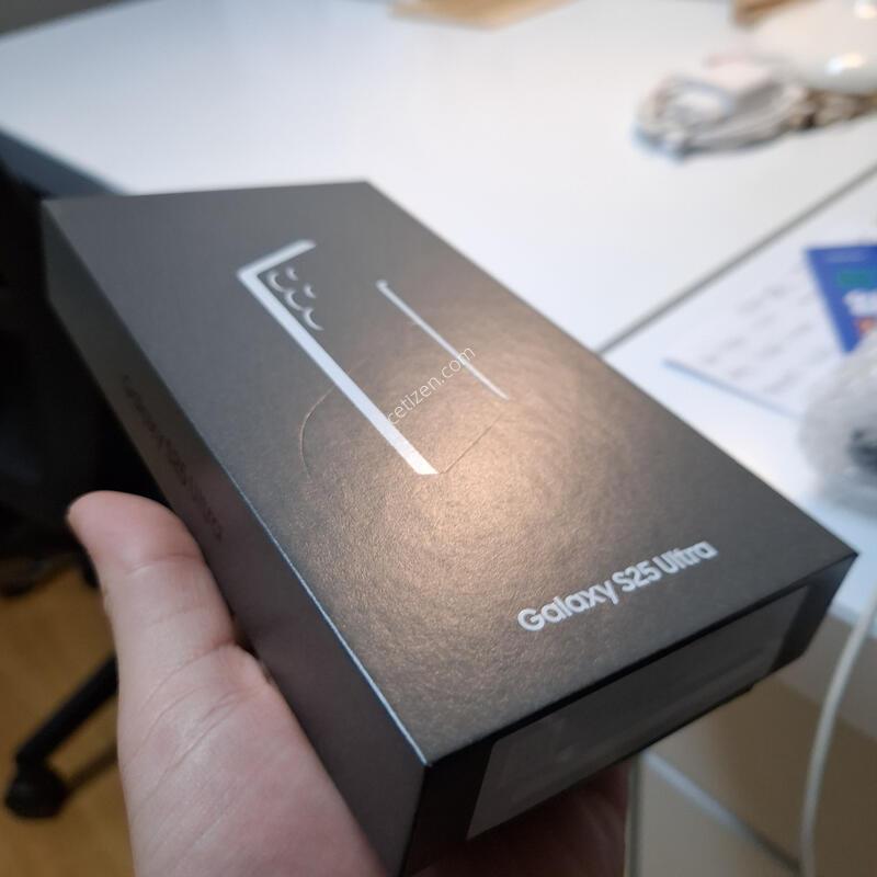 ������ S25 ��Ʈ�� �� �ڽ�
