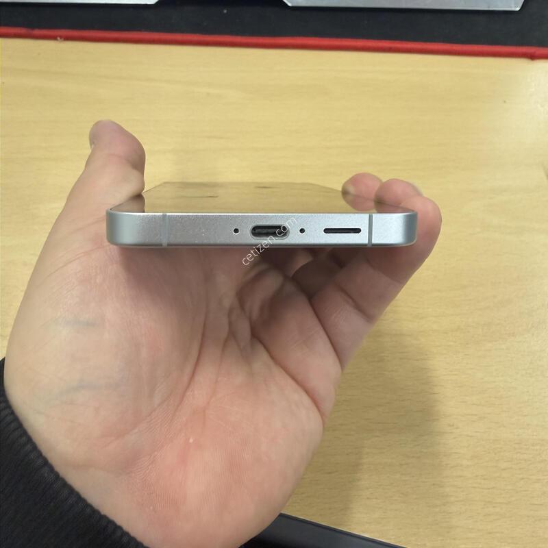 ������ S24FE ���� S�� 256GB