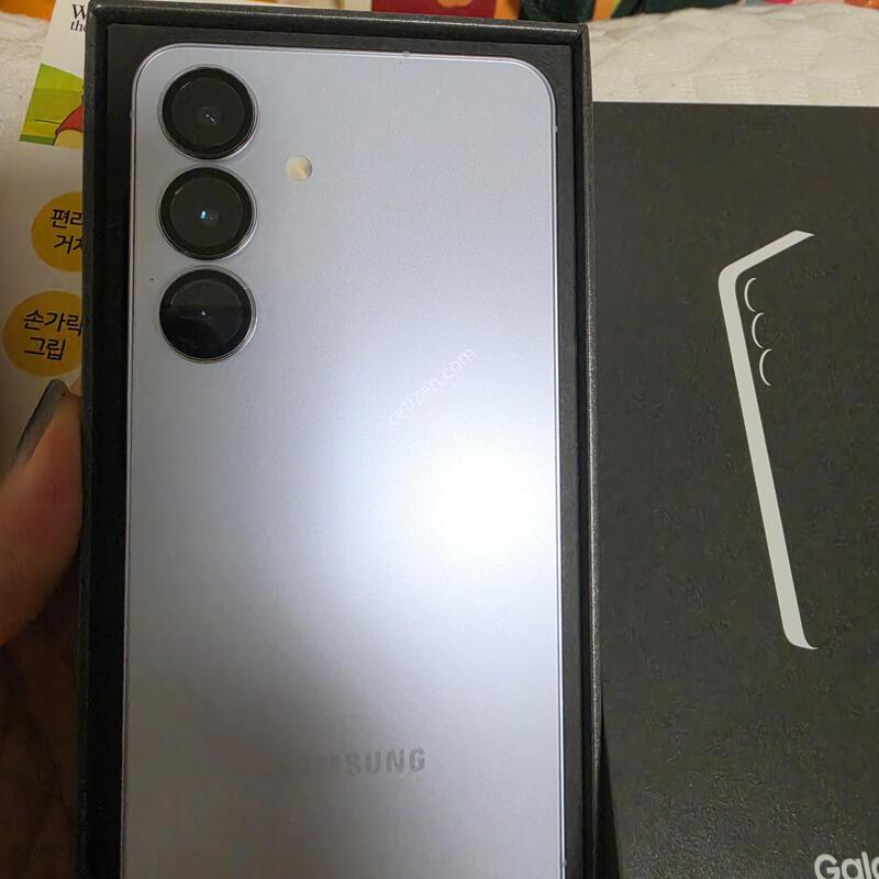 ������ S25 ���̽����� 256 G 25�� 6�� 17�� ����