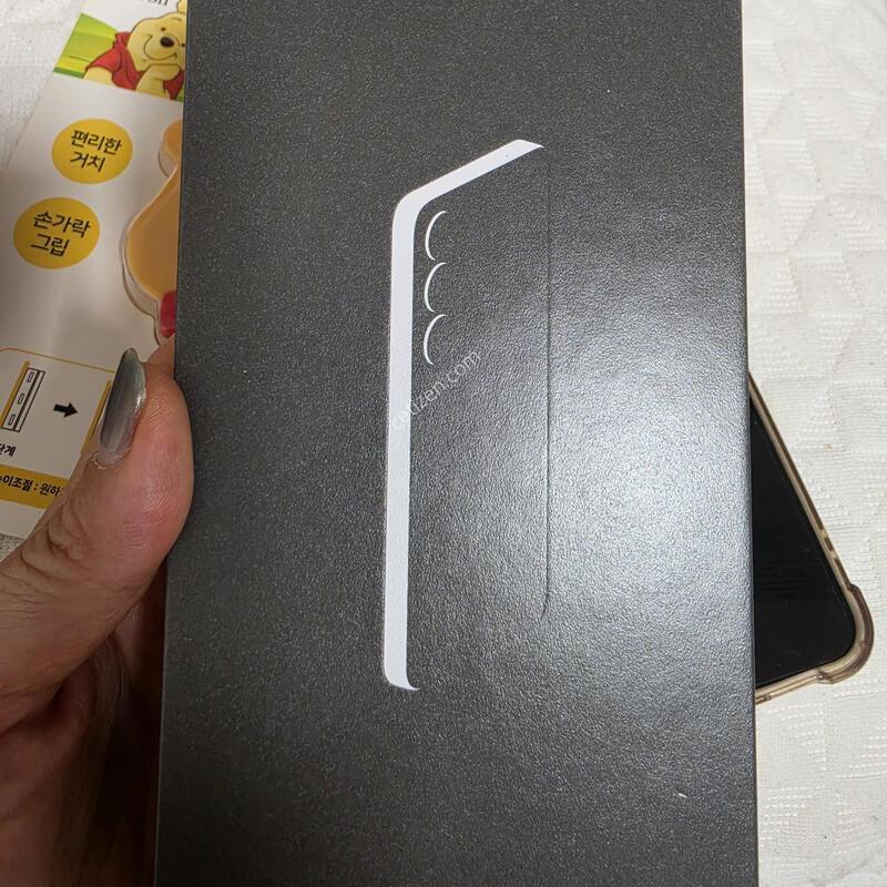 ������ S25 ���̽����� 256 G 25�� 6�� 17�� ����