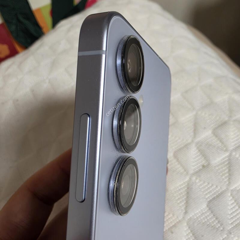 ������ S25 ���̽����� 256 G 25�� 6�� 17�� ����