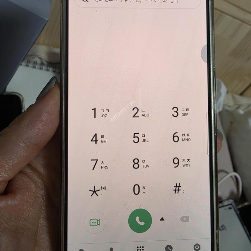 ������ S25 ���̽����� 256 G 25�� 6�� 17�� ����