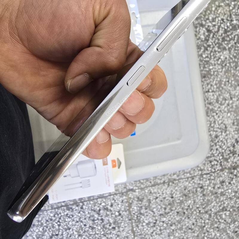 U+ S23(S911) 256G ȭ��Ʈ���� ����� �˴ϴ�