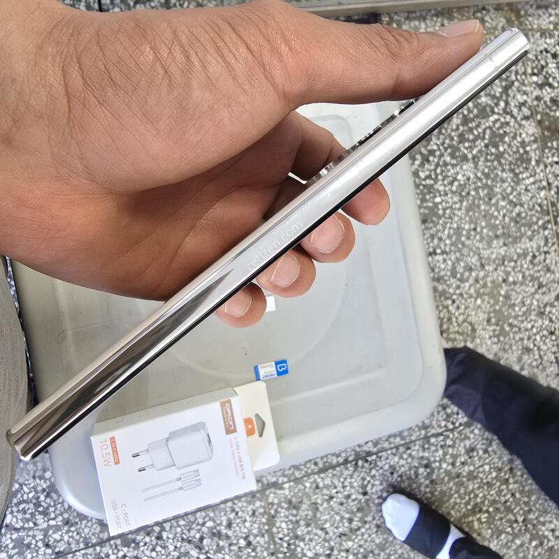 SK S23��Ʈ�� (S918) 256G ȭ��Ʈ���� ����� �˴ϴ�