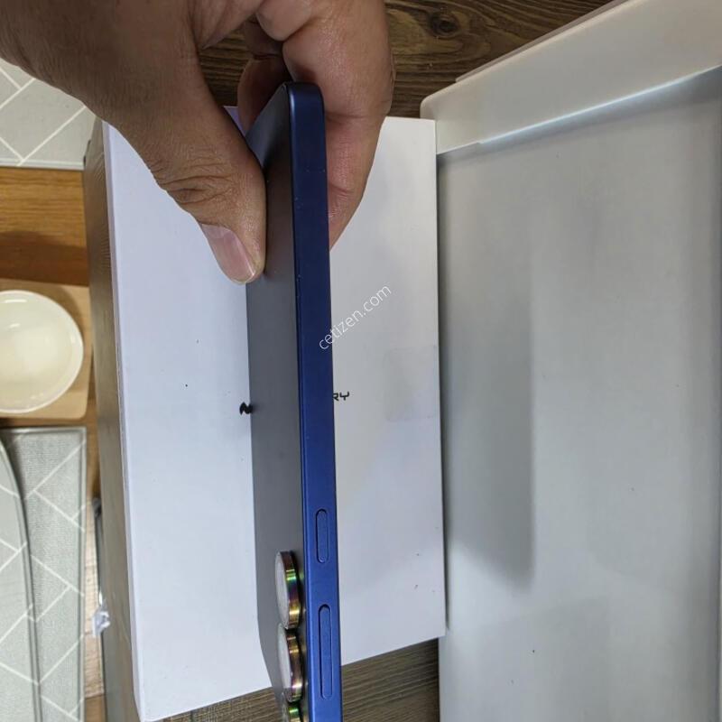 ������ S25 �÷��� 256G ���̺� �˴ϴ�. A��