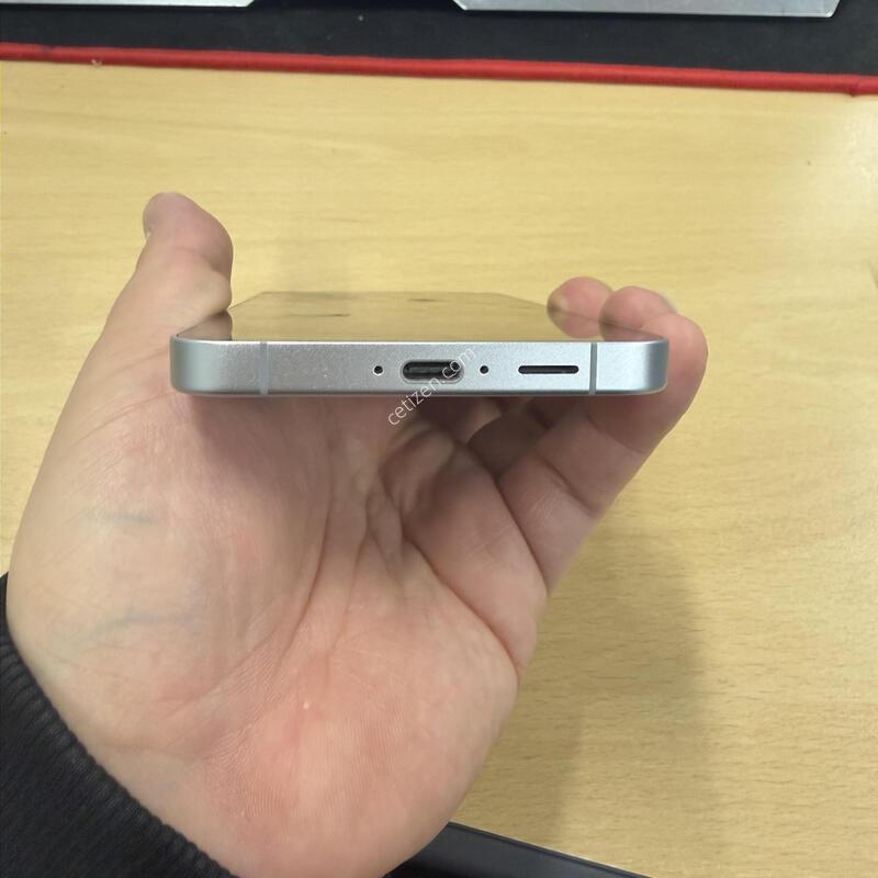 ������ S24FE ���� S�� 256GB