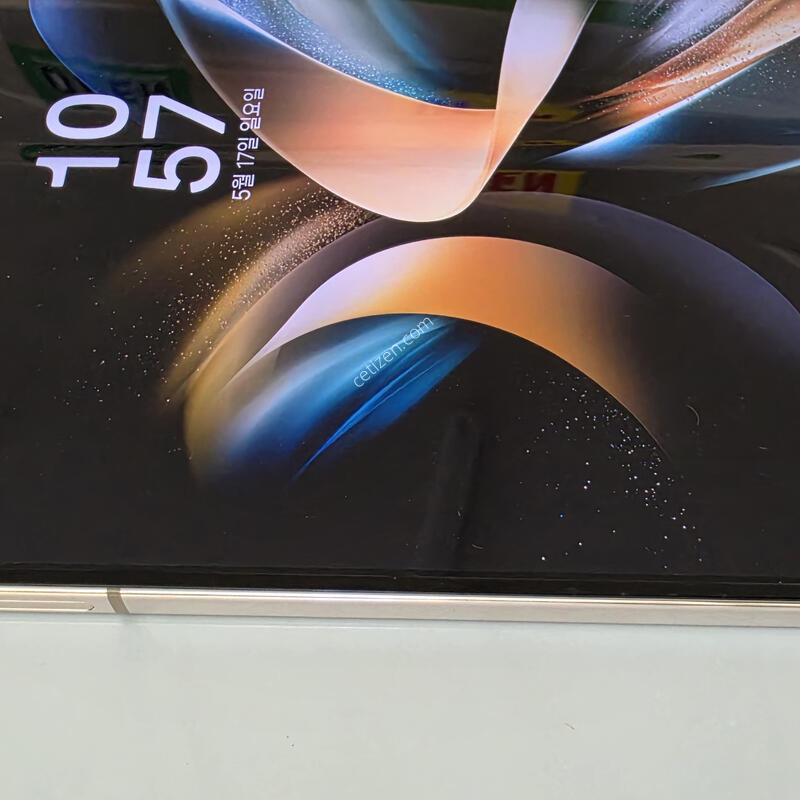 ����4 256G AA�� f936