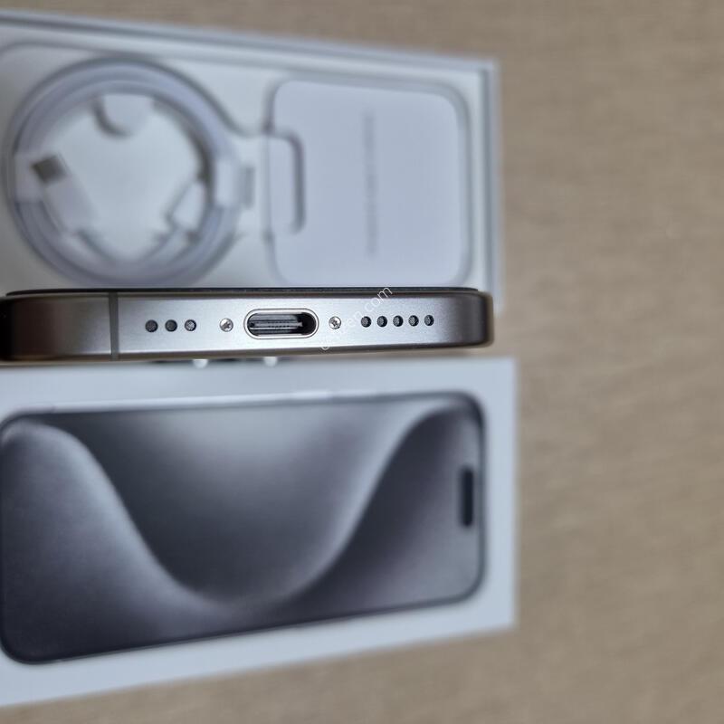 ������15���� ȭ��Ʈ 128g s��