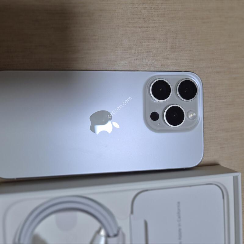 ������15���� ȭ��Ʈ 128g s��