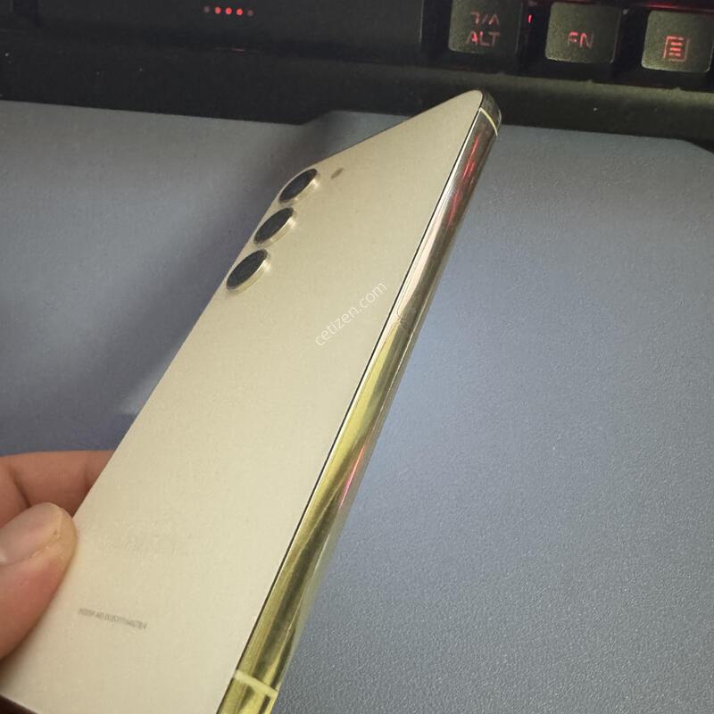 �������� SSS�� �Ｚ ������S23 256GB �Ǹ��մϴ�.