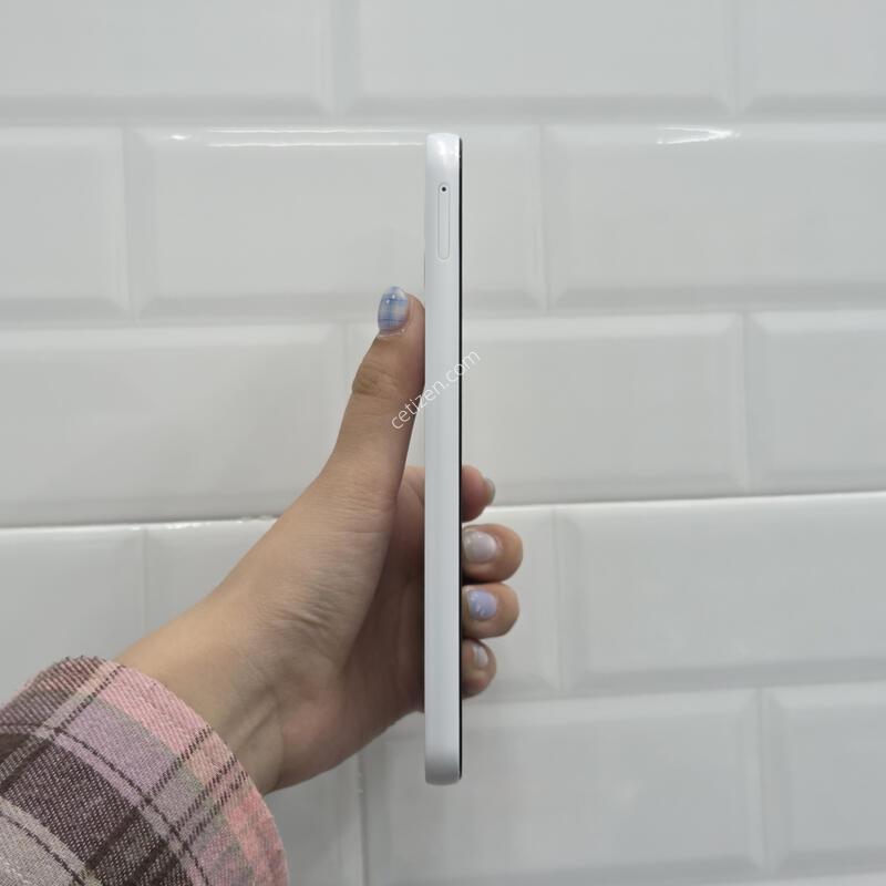 ����������3 ȭ��Ʈ 128GB