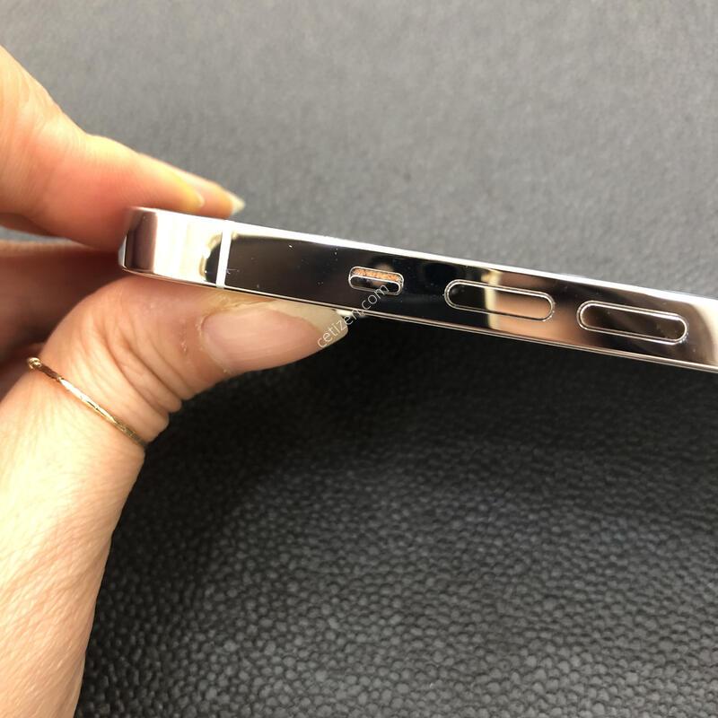 ������13���� ȭ��Ʈ 128G,�ܰ� ƯA��