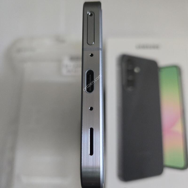 ������ ����6 ��� �׶�����Ʈ 128GB Ǯ�ڽ� �Ǹ��մϴ�.