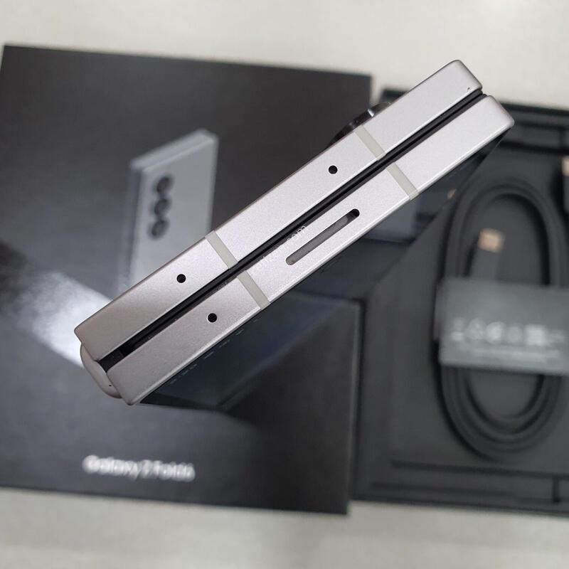 ������ Z����6 256GB Ǯ�ڽ� �ڱ��� �����