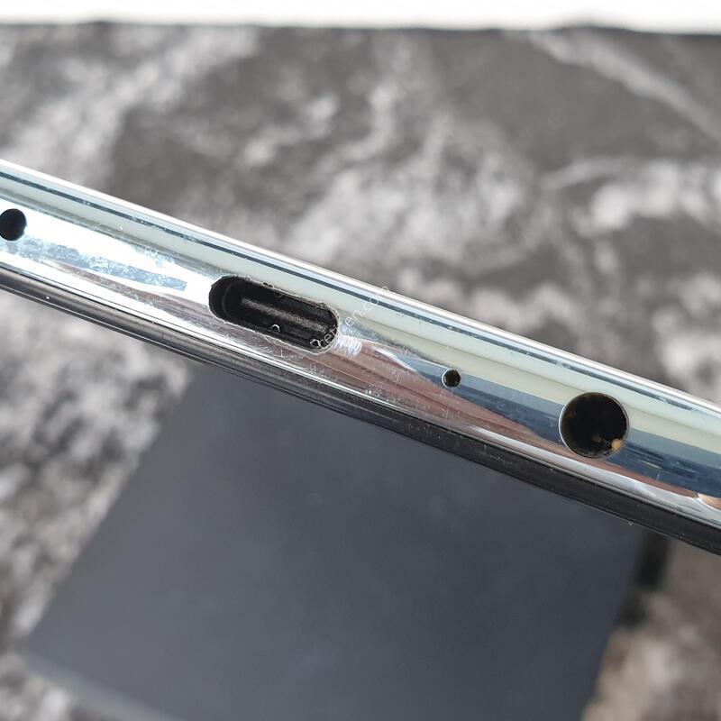 LG Q61 (Q630N) ȭ��Ʈ 64�Ⱑ (0517406)