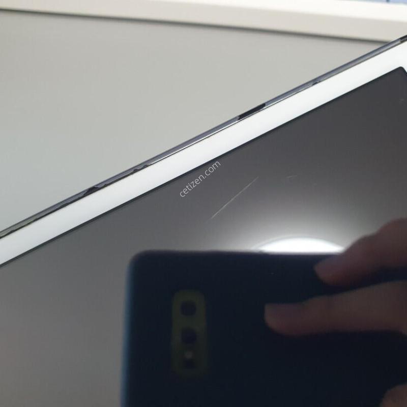 ������ ��4 / 16GB / ȭ��Ʈ
